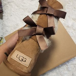 UGG Bailey Bow II
